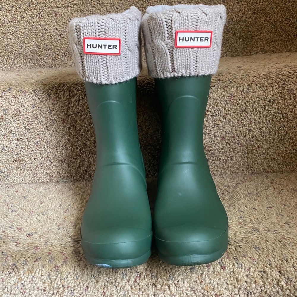 Green Hunter Boots with Cable Knit Cuff Boot Socks